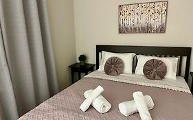 Emerald Luxury Apartments - Ath Airport